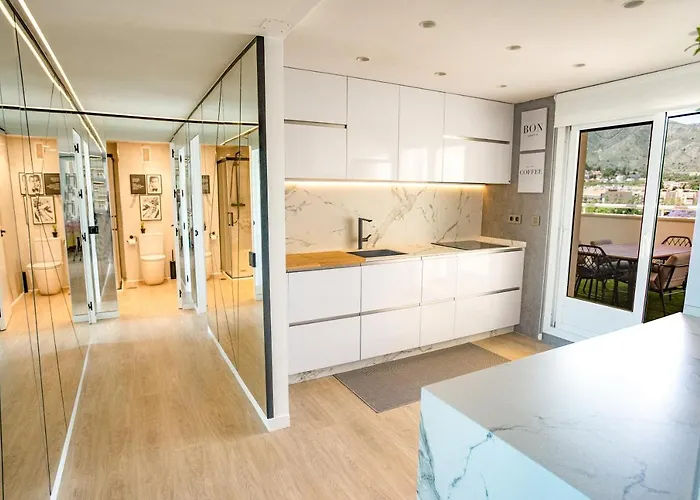 Beautiful With 2 Terraces, Pool & Apartment Torremolinos